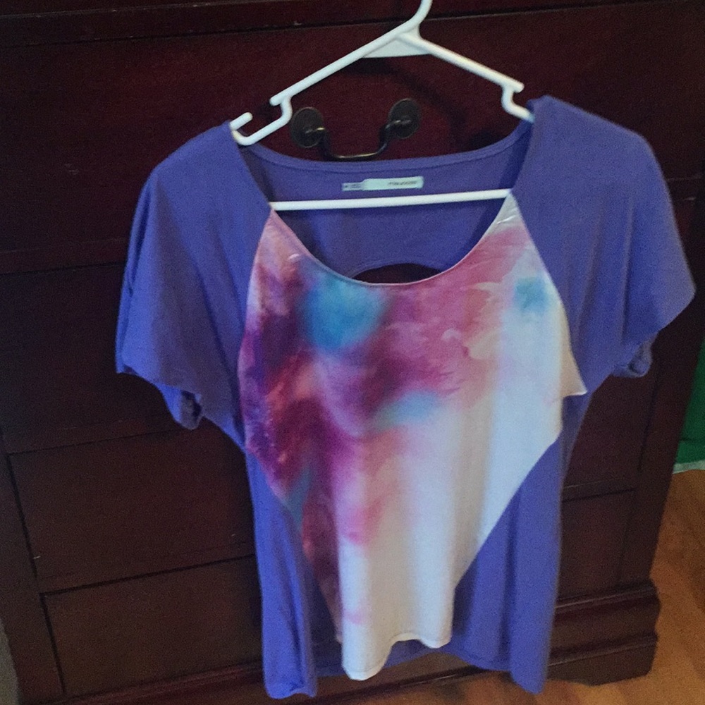 Tops - Picture 2 of 2